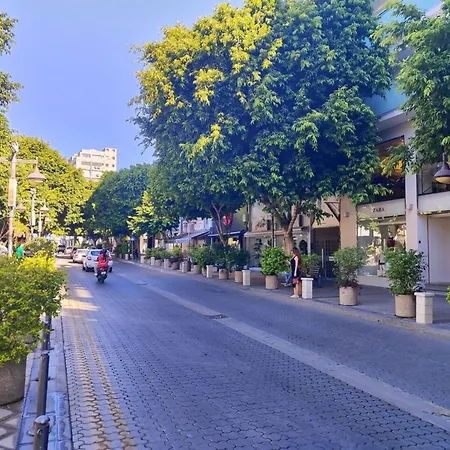 Daire Lena Court - Spacious 3bdr, Views